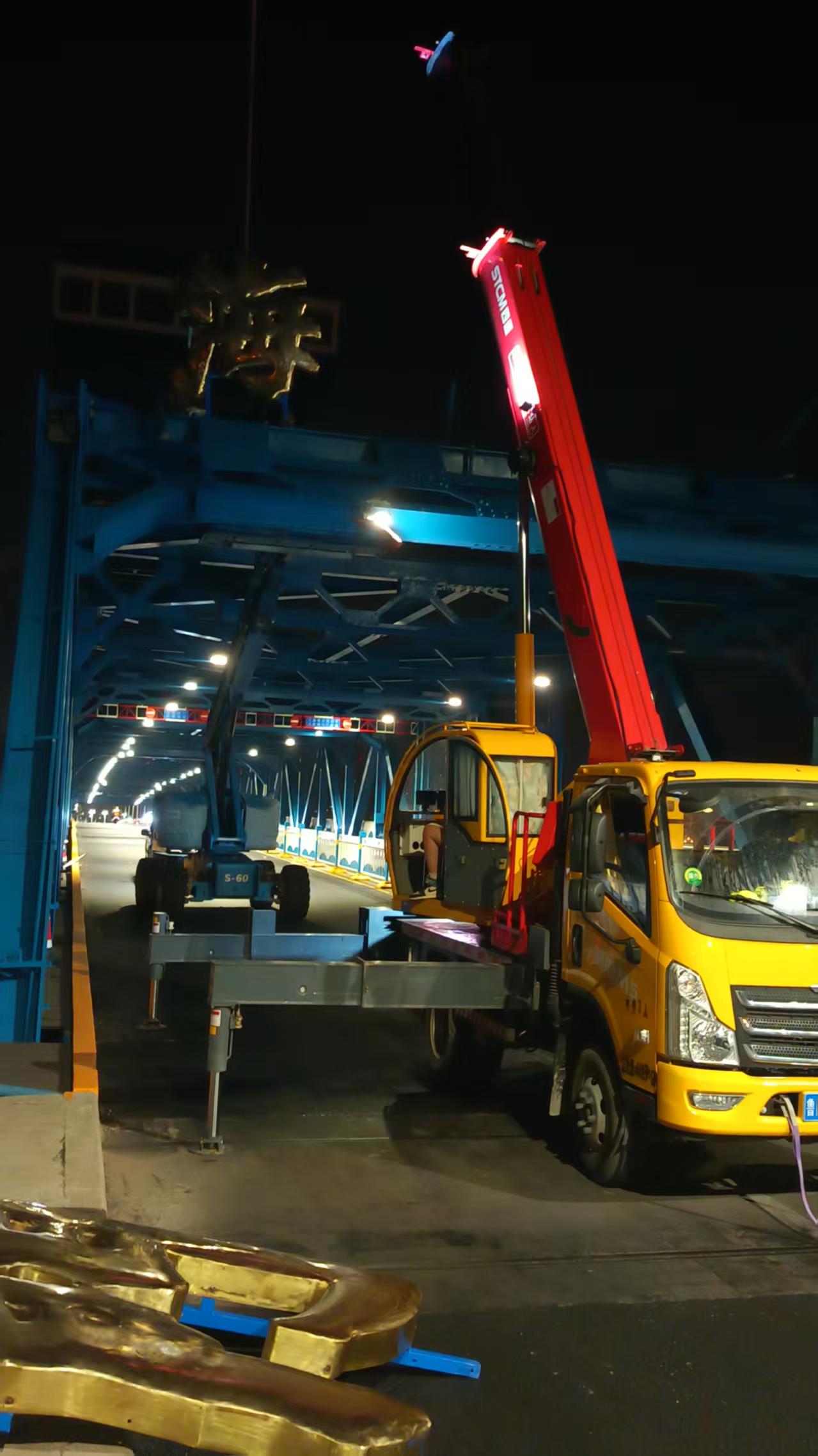 海门大桥焕新颜 道路照明工程点亮城市夜景